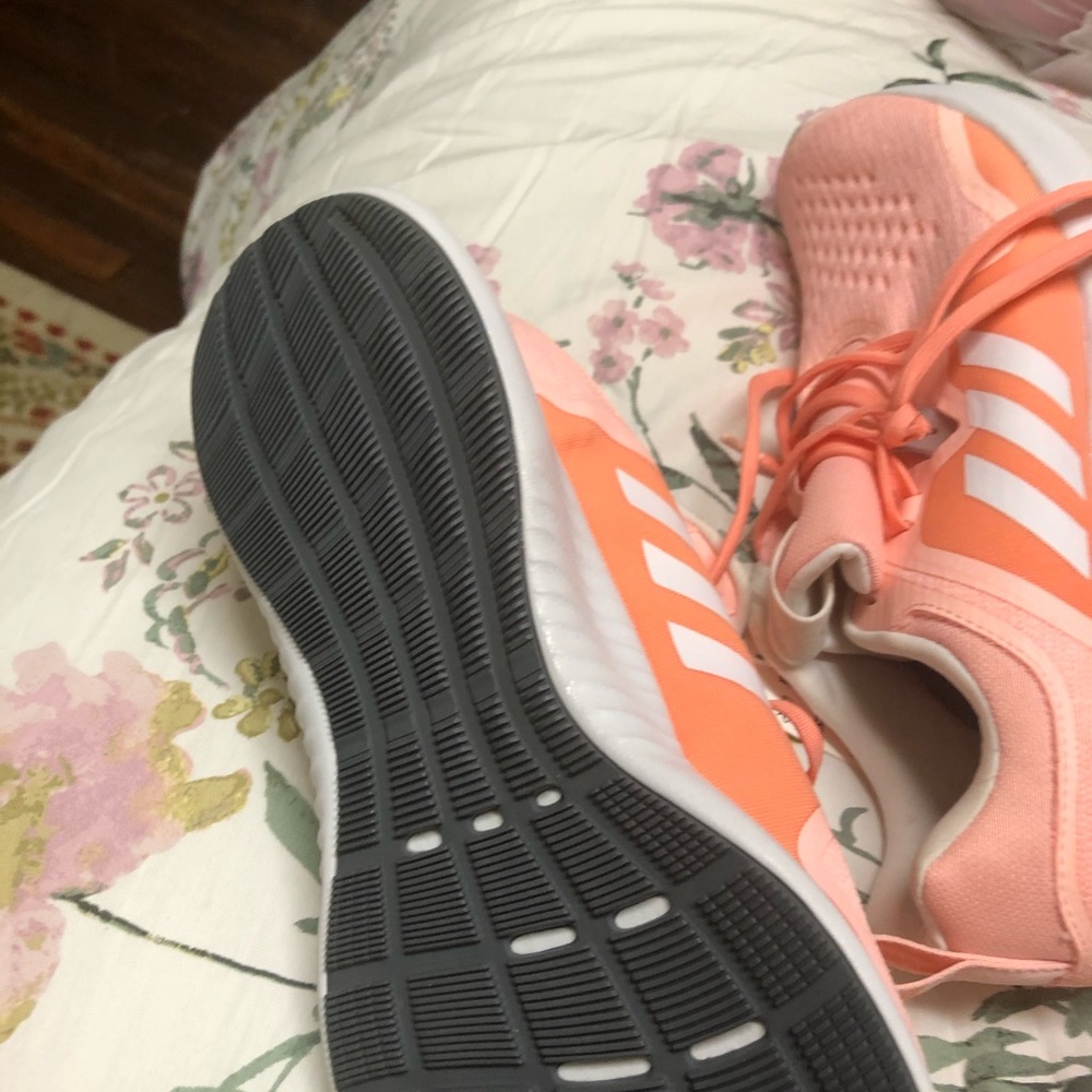 Adidas sneaker - Picture 5 of 6